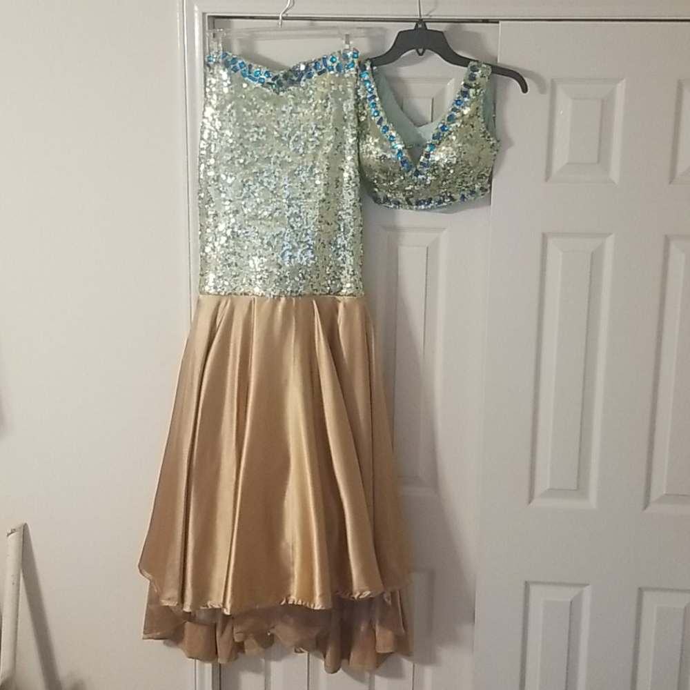 Custom Pageant Gown - Picture 2 of 10